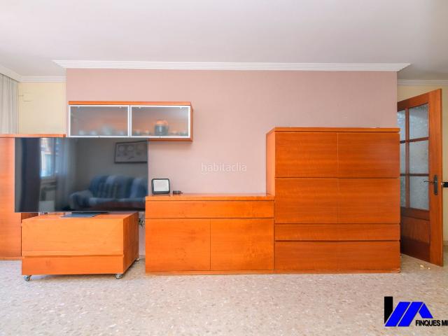 Dúplex en venta en Gavà, Passeig Maragall. Dúplex.