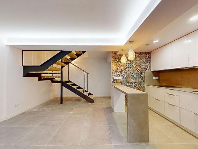Dúplex en venta en Girona, de 86 m² 2 habitaciones por 320.000 €