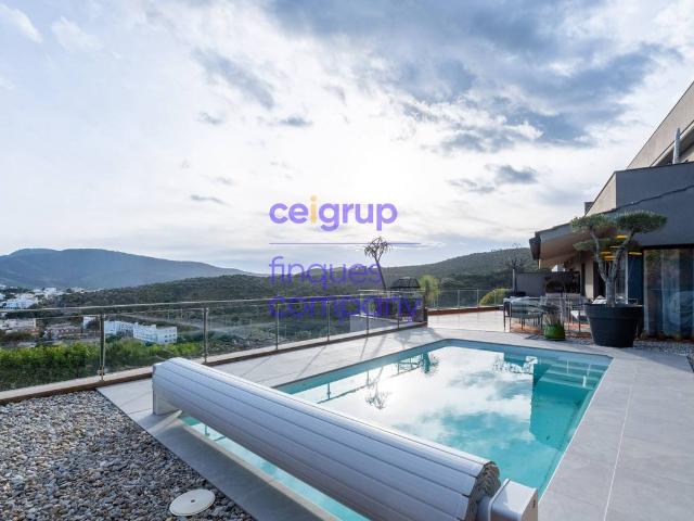 Dúplex en Venta en Grifeu Cap Ras Els Estanys Sant Genís
