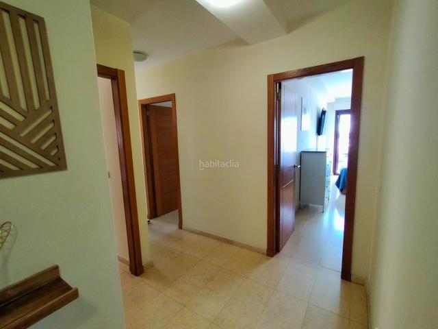 Dúplex en venta en Güímar, Centro. Hay propiedades que simplemente responden a una necesidad de vivienda, y hay otras diseñadas para disfrutarse en cada detalle. Dúplex.