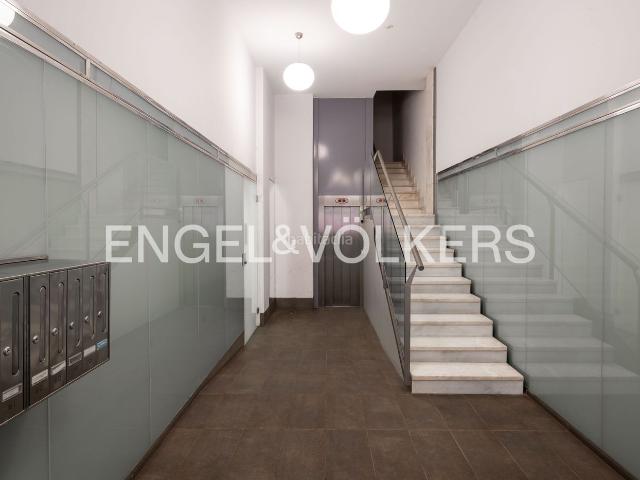 Dúplex en venta en Donostia San Sebastián, Área Romántica. Dúplex con historia y gran carácter en Reyes Católicos. Dúplex Donostia San.