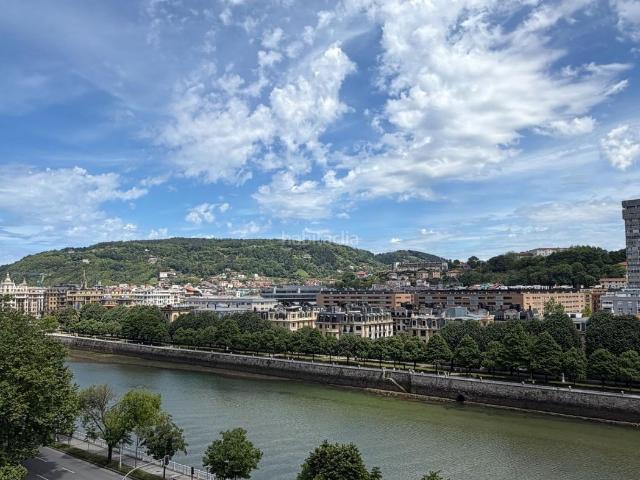 Dúplex en venta en Donostia San Sebastián, Área Romántica. Dúplex Donostia San.