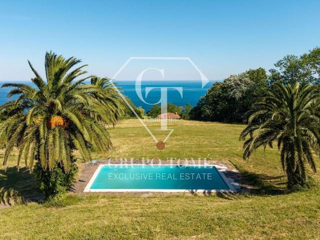 Dúplex en venta en Donostia San Sebastián, Igeldo. Exclusivo dúplex con vistas panorámicas al mar. Dúplex Donostia San.