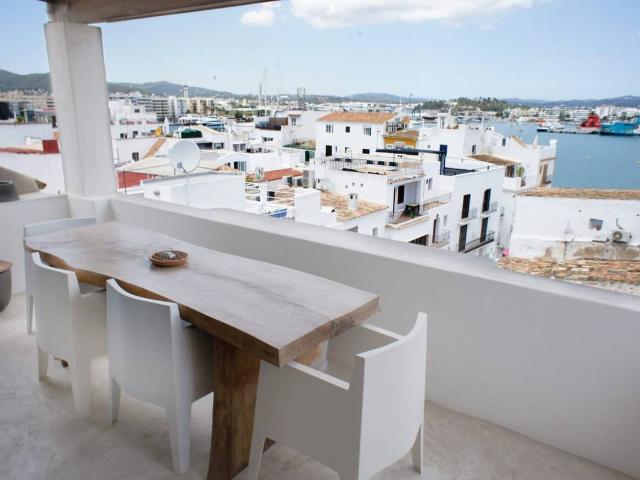 Dúplex en Venta en Dalt de la Vila La Marina