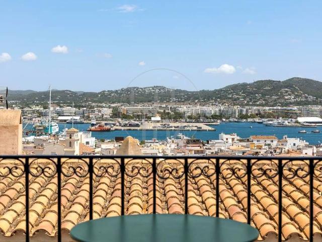 Dúplex en Venta en Dalt de la Vila La Marina