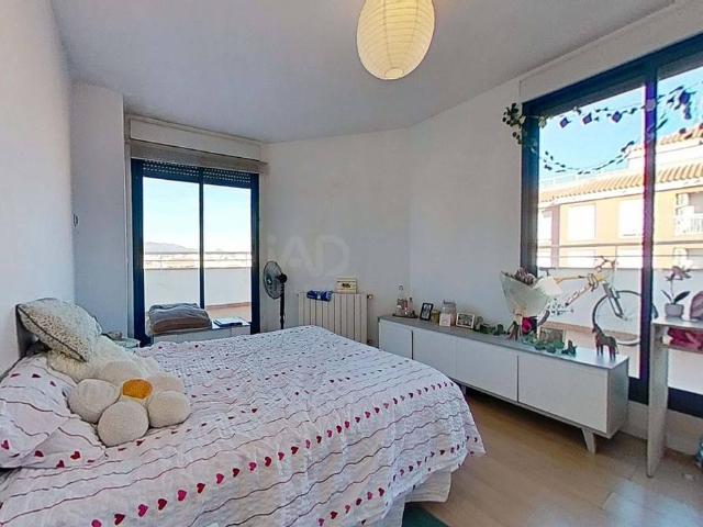 Dúplex en Venta en Ensanche Parque del Oeste