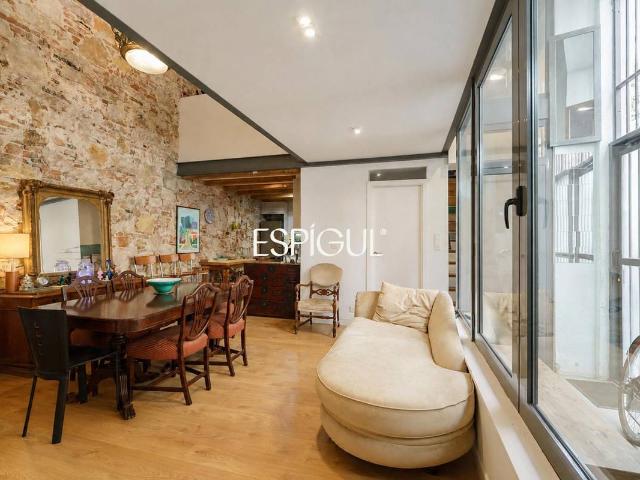 Dúplex en Venta en El Poble Sec Parc de Montjuïc