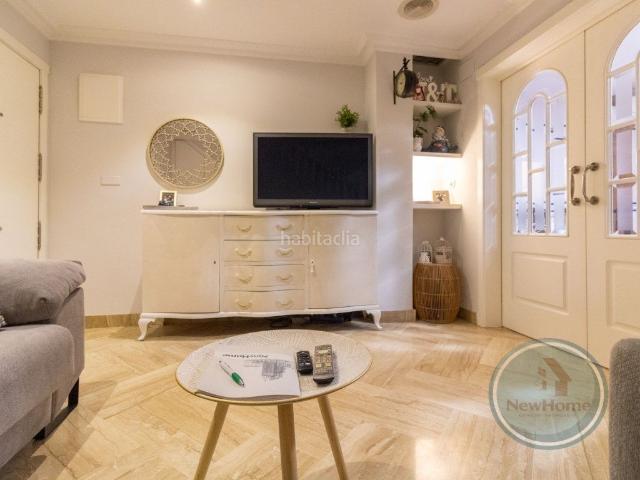 Dúplex en venta en Elche Elx, Centro. VIVIENDA ÚNICA A UN MINUTO DEL PARQUE MUNICIPAL Y BASÍLICA SANTA MARÍA. Dúplex Elche.
