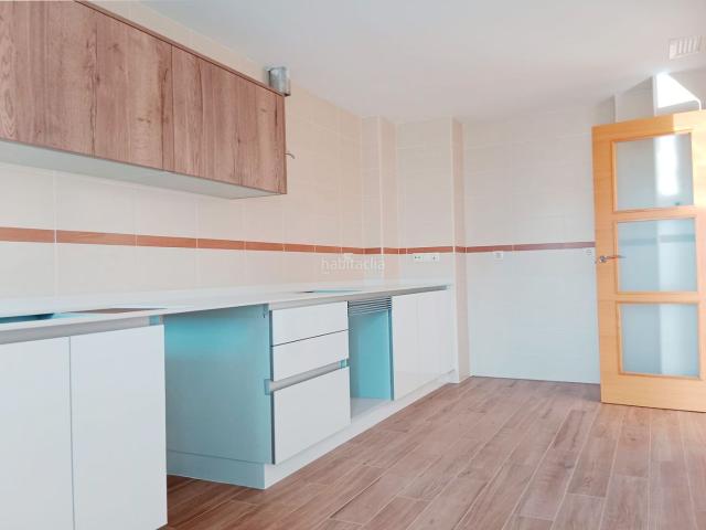 Dúplex en venta en Elda, Centro. DUPLEX A ESTRENAR CON GARAJE Y TRASTERO. Dúplex.