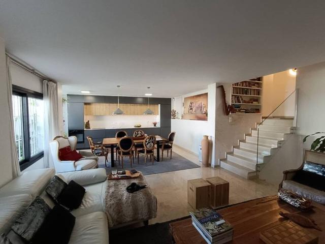 Dúplex en Venta en Estepona