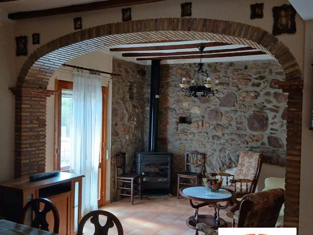 Dúplex en Venta en Eslida