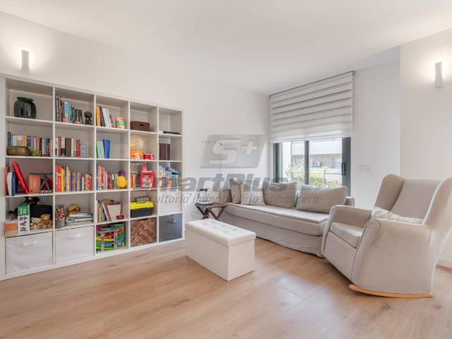 Dúplex en venta en Espronceda