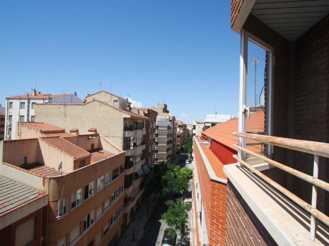 Dúplex en Venta en Feria