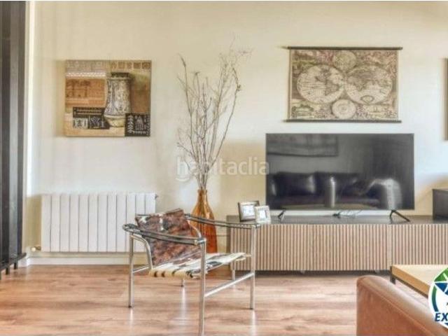 Dúplex en venta en Figueres, Carretera de Roses Fossos. Ático dúplex con terraza panorámica en Figueres. Dúplex.