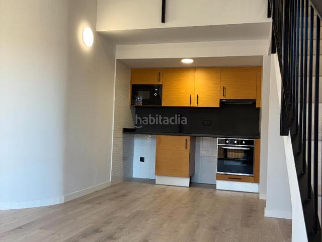 Dúplex en venta en Figueres, Centre. ¡DÚPLEX ÁTICO DE 2 HABITACIONES CON MUCHA LUZ EN EL CENTRO DE FIGUERES!. Dúplex.