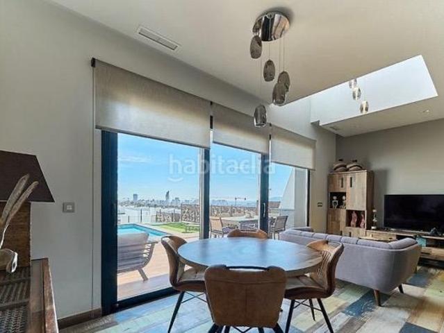 Dúplex en venta en Finestrat, Balcón de Finestrat Terra Marina. Chalet adosado en venta en Balcón de Finestrat. Dúplex.