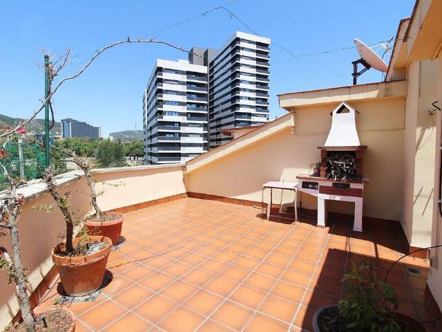 Dúplex en venta en Hospitalet de Llobregat, L´, de 137 m² 3 habitaciones por 495.000