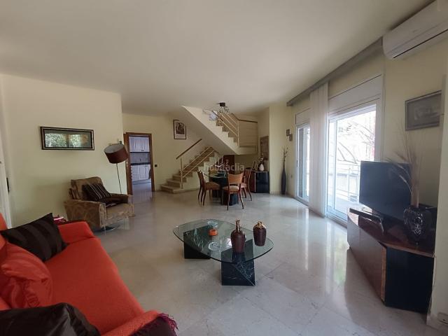 Dúplex en venta en Hospitalet de Llobregat L´, Pubilla Cases. ESPECTACULAR DÚPLEX!. Dúplex Hospitalet de Llobregat.