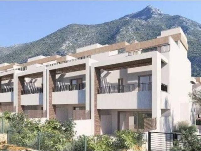 Dúplex en Venta en Istán