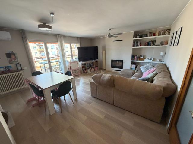Dúplex en venta en Olot. DÚPLEX AMB 2 GARATGES TANCATS. Dúplex.