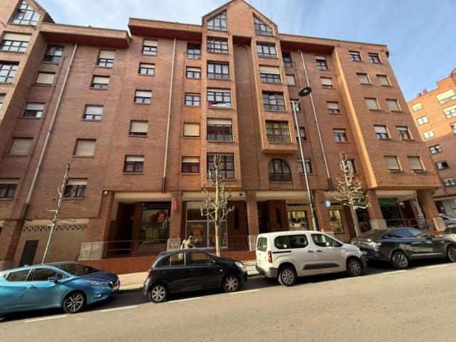 Duplex en venta en Oviedo, Vallobin