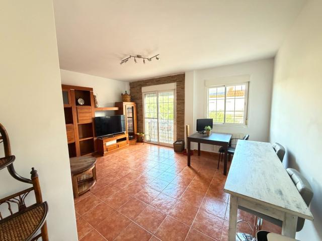 Dúplex en venta en Loeches. DUPLEX A LA VENTA EN CALLE SAN BLAS, LOECHES. Dúplex.