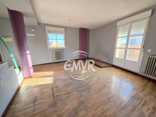 Dúplex en Venta en Los Bloques