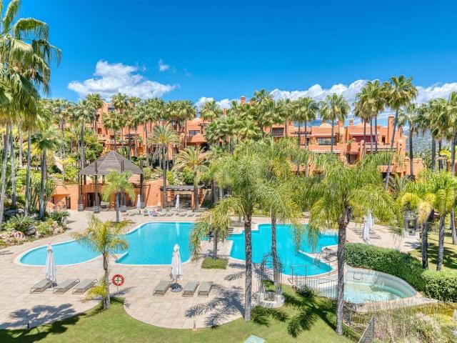 Dúplex en Venta en La Dama de Noche La Alzambra