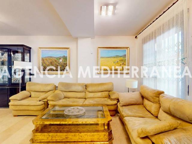 Dúplex en Venta en La Malva rosa