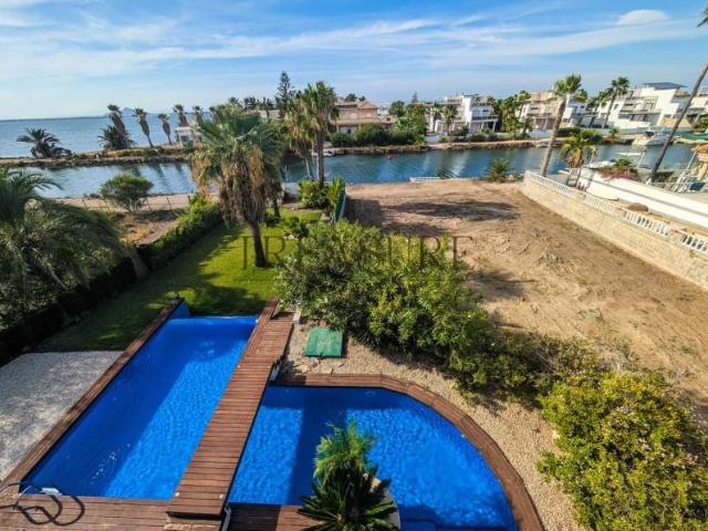 Duplex en venta en La Manga del Mar Menor, VENECIOLA
