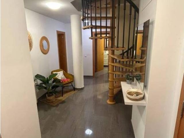 Dúplex en Venta en La Pobla de Vallbona