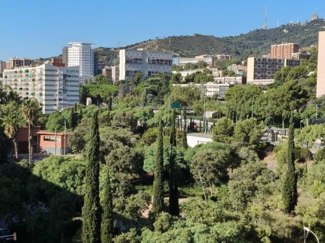 Duplex en venta en La Vall d'Hebron 08035