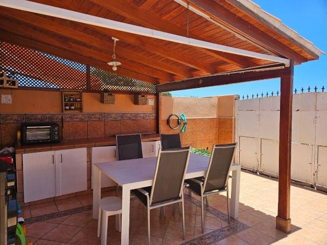 Dúplex en Venta en Las Rosas