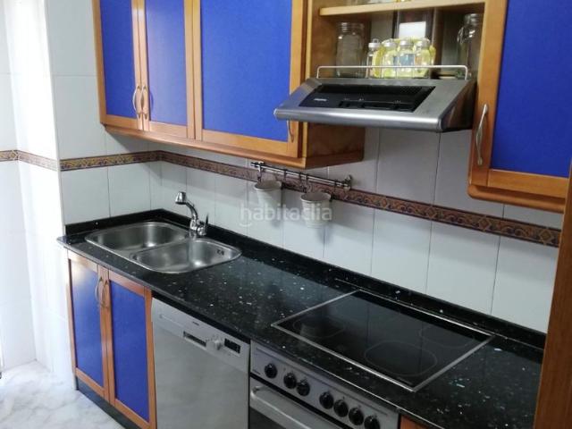 Dúplex en venta en León, Puente Castro. ENTRADA DE PUENTE CASTRO, DUPLEX DE TRES DORMITORIOS SEMI AMUEBLADO, CON GARAJE Y TRASTERO. Dúplex.