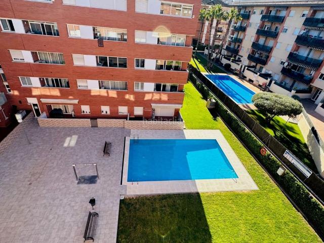 Dúplex en venta en Lloret de Mar, Fenals Costa Brava. Bonito dúplex con 3 habitaciones y plaza de parking trastero. Dúplex Lloret de.