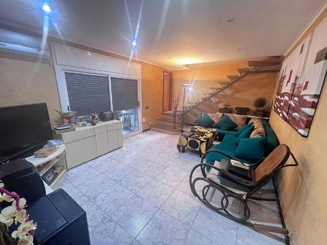 Dúplex en venta en Mataró, de 105 m² 3 habitaciones por 295.000