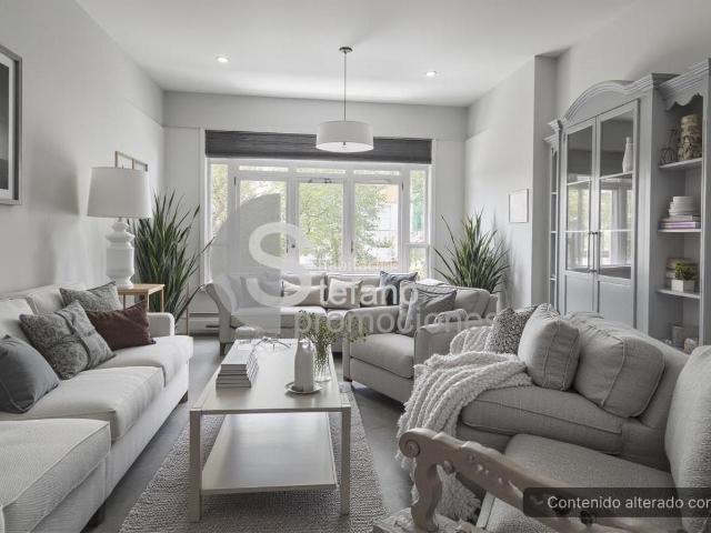 Dúplex en venta en Málaga, Ensanche Centro Puerto. AMPLITUD Y ENCANTO, SEÑORIAL VIVIENDA EN EL CORAZÓN DEL SOHO. Dúplex.