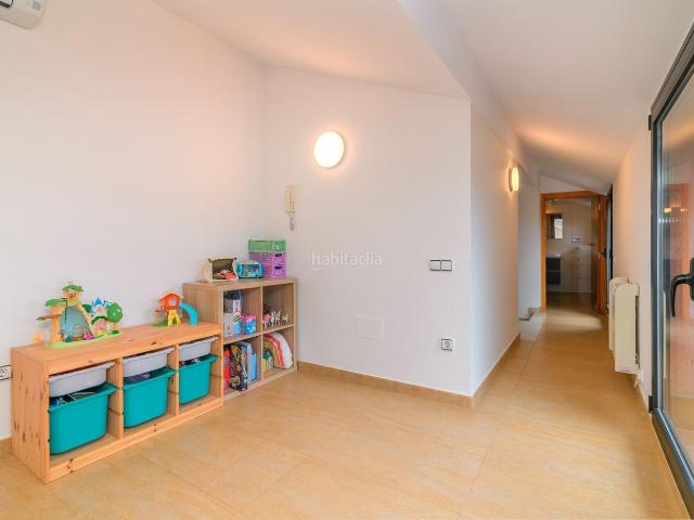 Dúplex en venta en Manresa, Font dels Capellans Sagrada Familia. Dúplex con magníficas vistas a Montserrat. Dúplex.