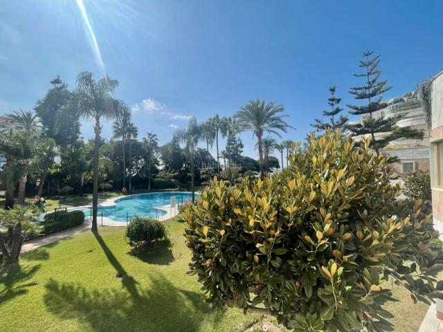 Dúplex en venta en Marbella, Casco Antiguo. Puerto Banús: Tu Dúplex de Ensueño. Dúplex.