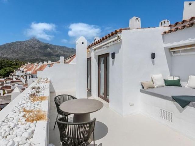 Duplex en venta en Marbella, Marbella Golden Mile Las Lomas de Marbella