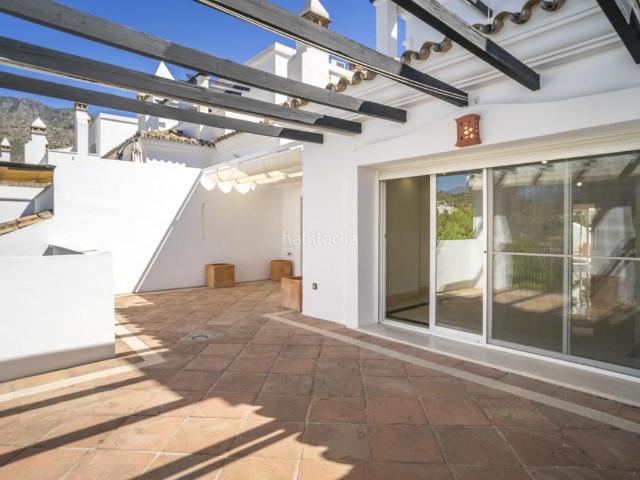 Dúplex en venta en Marbella, Nagüeles Alto. Dúplex.