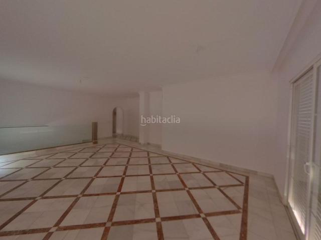 Dúplex en venta en Marbella, Nueva Andalucía centro. Duplex en venta en Nueva Andalucía, 3 dormitorios. Dúplex.