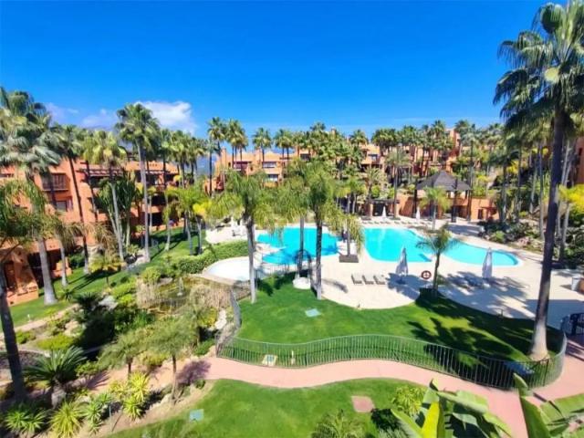 Duplex en venta en Marbella, Nueva Andalucia La Alzambra