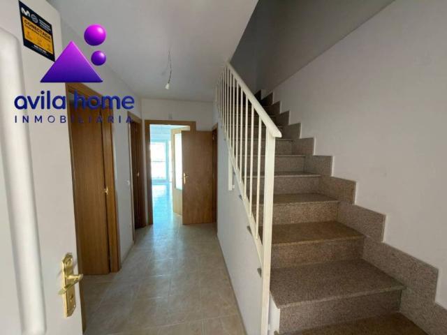 Dúplex en Venta en Navaluenga
