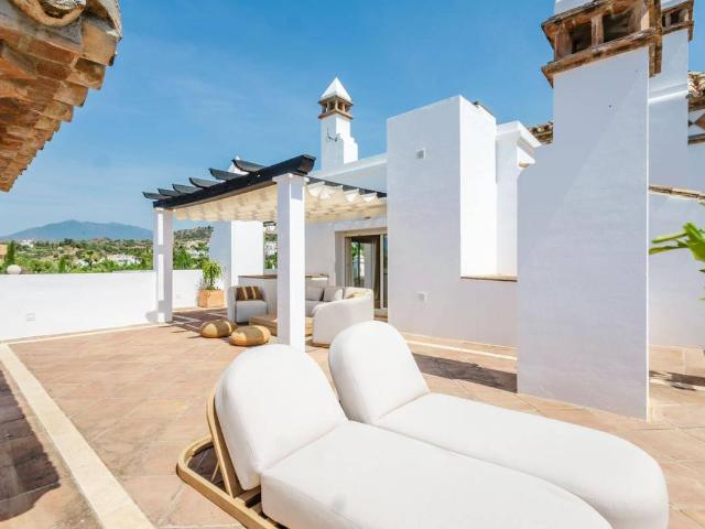Dúplex en Venta en Nagüeles Alto