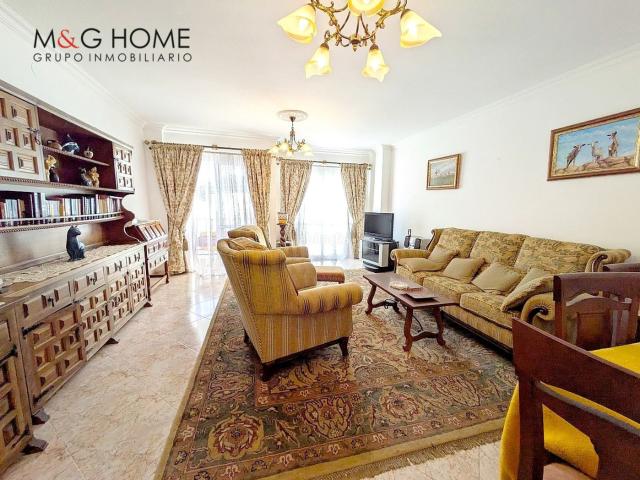 Dúplex en venta en Nerja, Centro. Piso dúplex zona centro en Nerja. Dúplex.