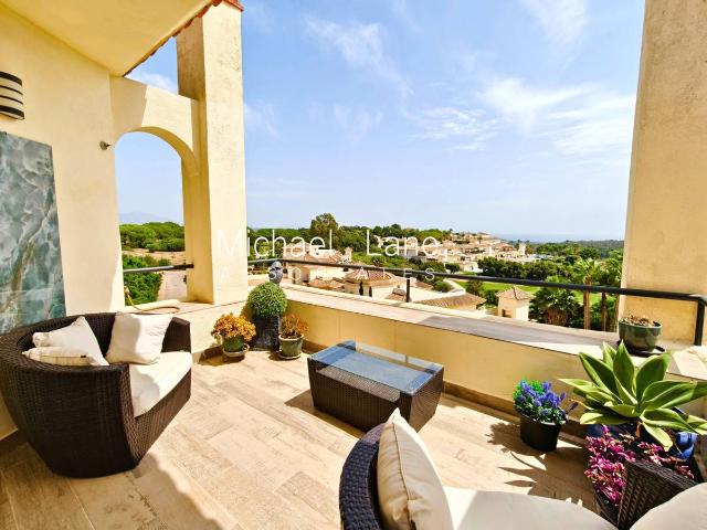 Dúplex en Venta en Sotogrande Alto