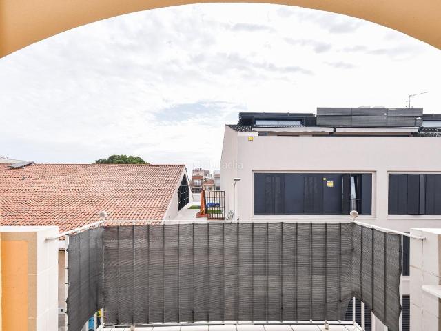 Dúplex en venta en Sabadell, Creu Alta. Al lado de la Plaza de la Creu Alta. Dúplex.