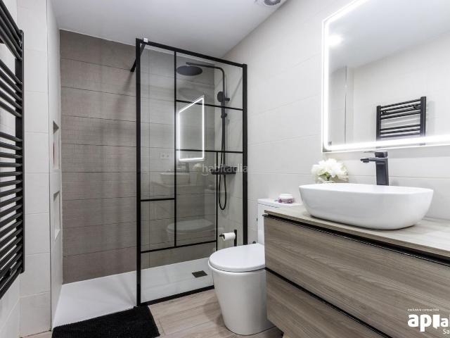 Dúplex en venta en Sabadell, Eixample. Amplio Dúplex Reformado en el Corazón de Sabadell Eixample. Dúplex.