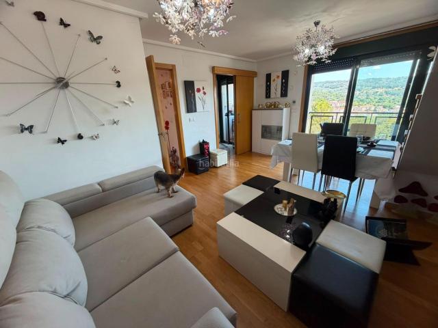 Dúplex en venta en San Cibrao das Viñas. Amplio Dúplex Seminuevo en San Cibrao das Viñas El Piñeiral por solo 227,000. Dúplex San Cibrao das.